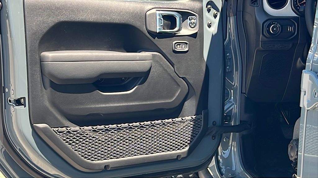 Thumbnail: 2026 Jeep Wrangler - 28