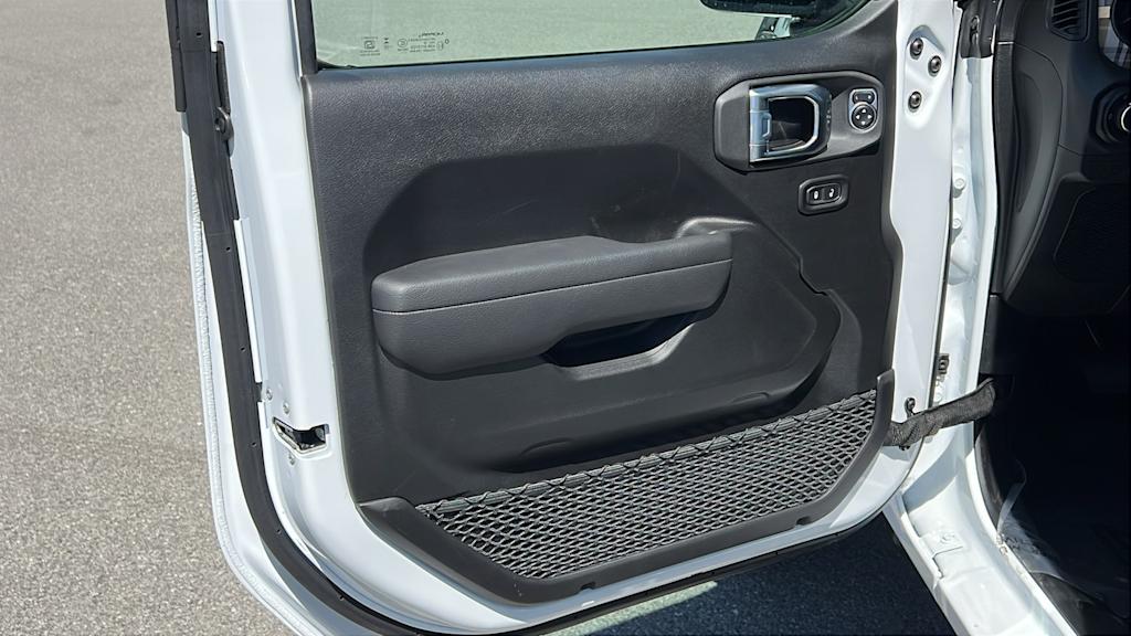 Thumbnail: 2026 Jeep Wrangler - 29