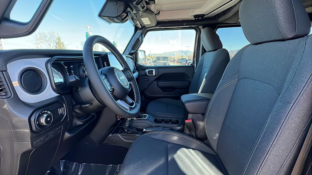 2025 Jeep Wrangler Sport 11