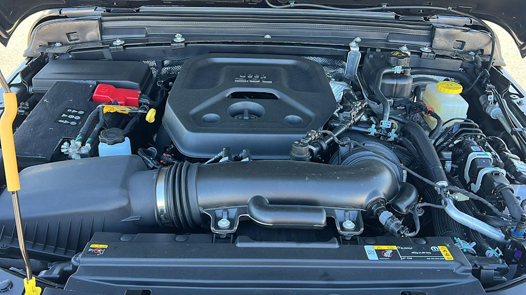 2025 Jeep Wrangler Sport 9
