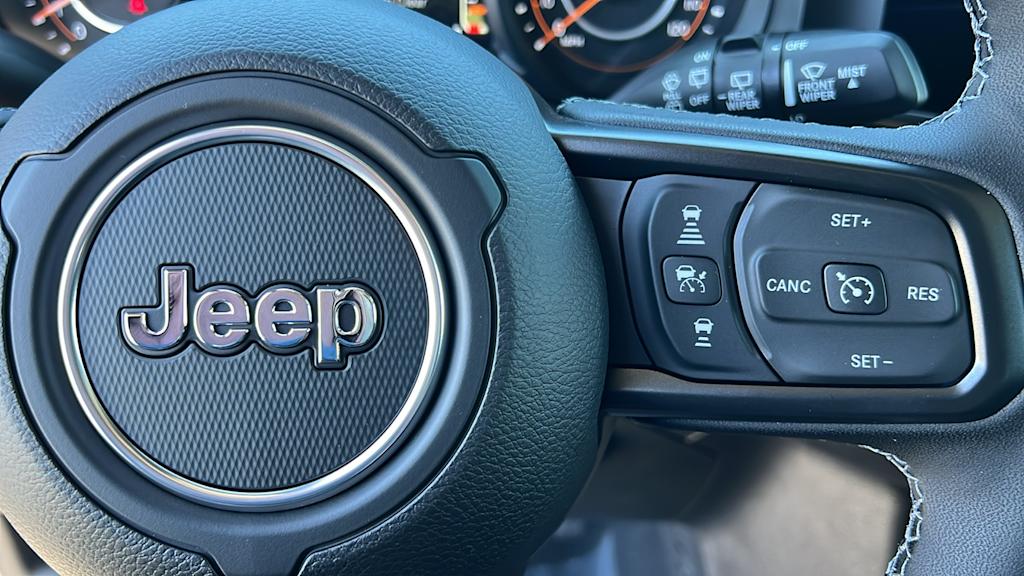 Thumbnail: 2026 Jeep Wrangler - 27