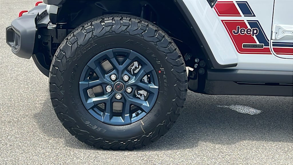 Thumbnail: 2026 Jeep Wrangler - 8