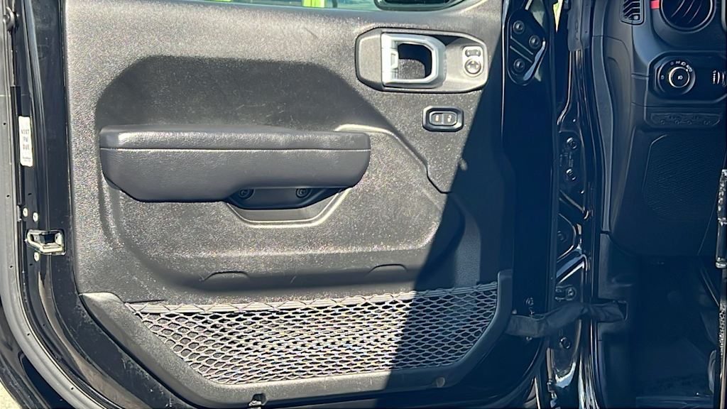 Thumbnail: 2024 Jeep Wrangler - 29