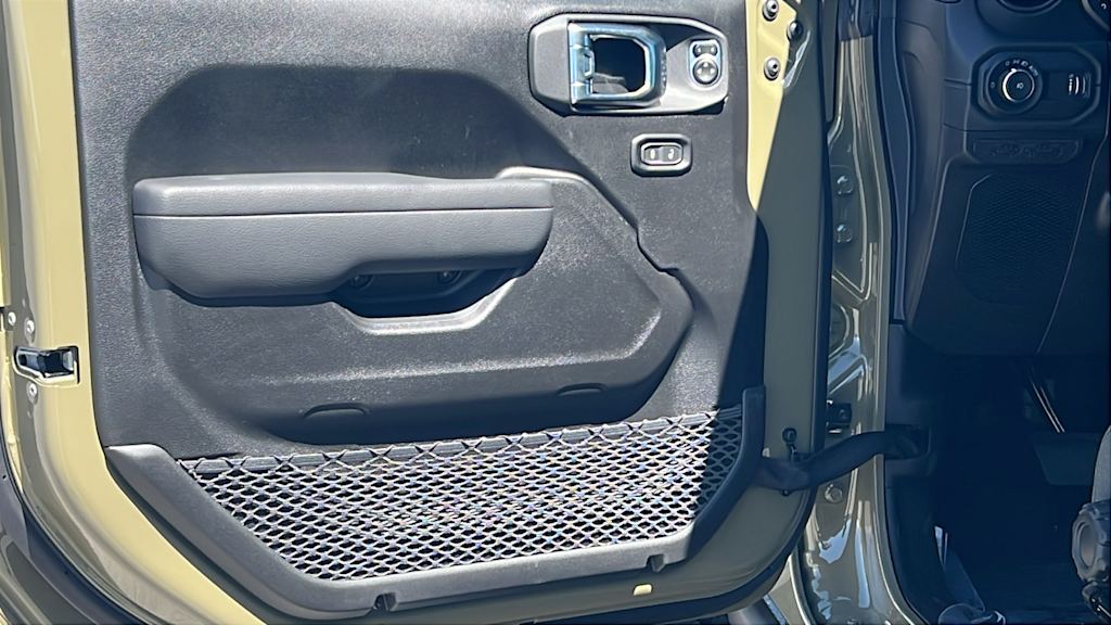 Thumbnail: 2026 Jeep Wrangler - 28