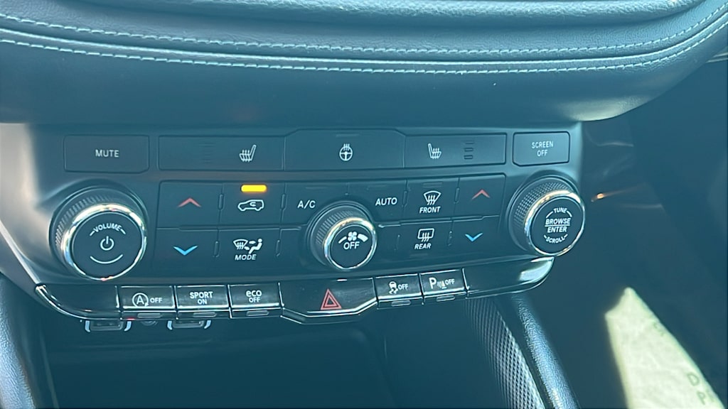 Thumbnail: 2022 Dodge Durango - 23