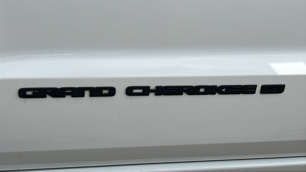 Thumbnail: 2022 Jeep Grand Cherokee - 7