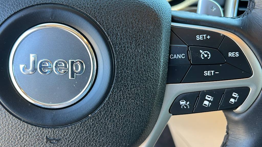Thumbnail: 2016 Jeep Grand Cherokee - 25