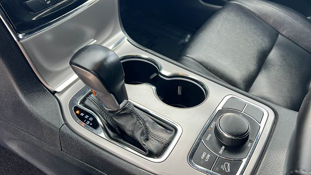 Thumbnail: 2022 Jeep Grand Cherokee - 15