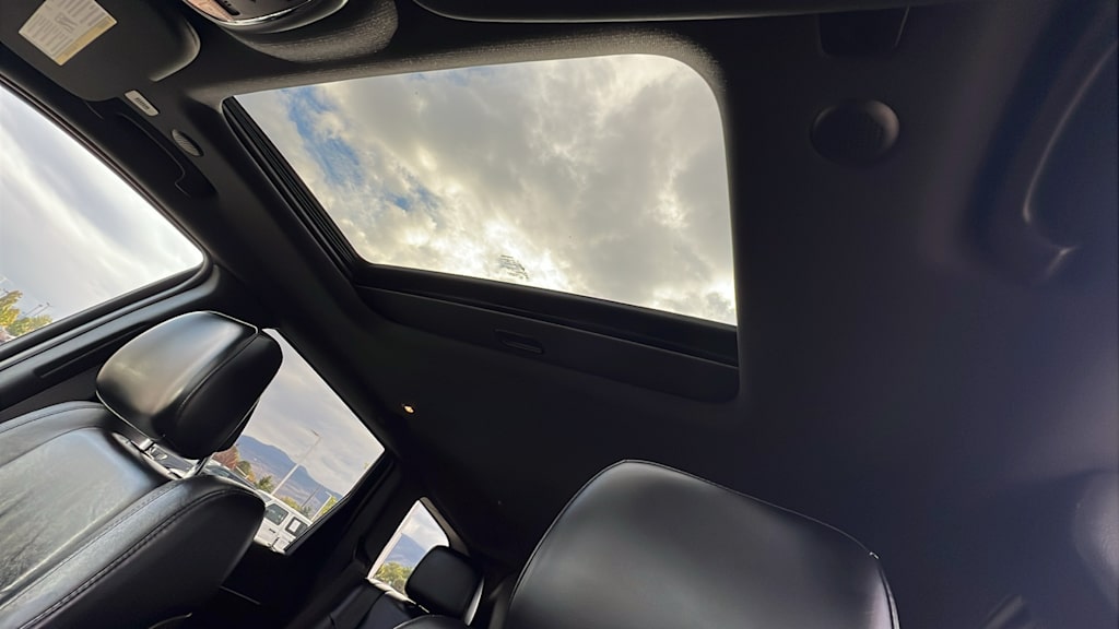 Thumbnail: 2022 Jeep Grand Cherokee - 31