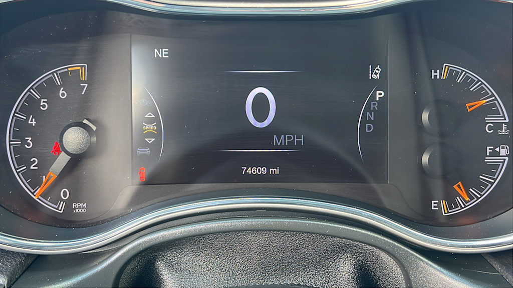 Thumbnail: 2021 Jeep Grand Cherokee - 16