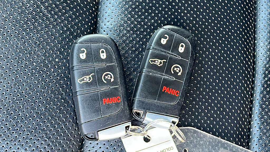 Thumbnail: 2021 Jeep Grand Cherokee - 17