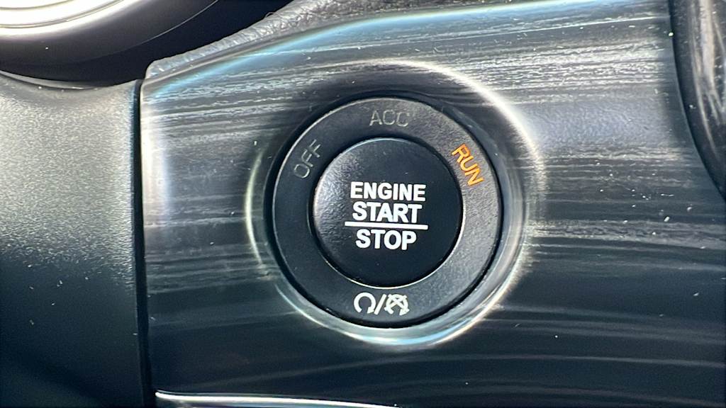 Thumbnail: 2021 Jeep Grand Cherokee - 24