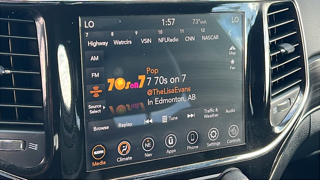 Thumbnail: 2021 Jeep Grand Cherokee - 14