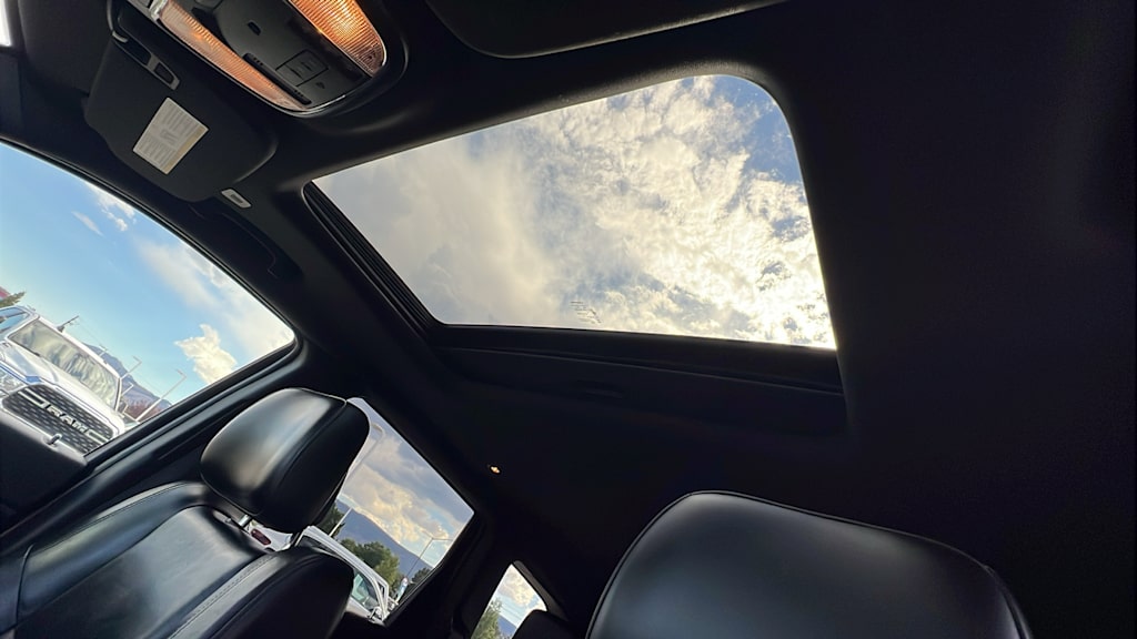 Thumbnail: 2021 Jeep Grand Cherokee - 31