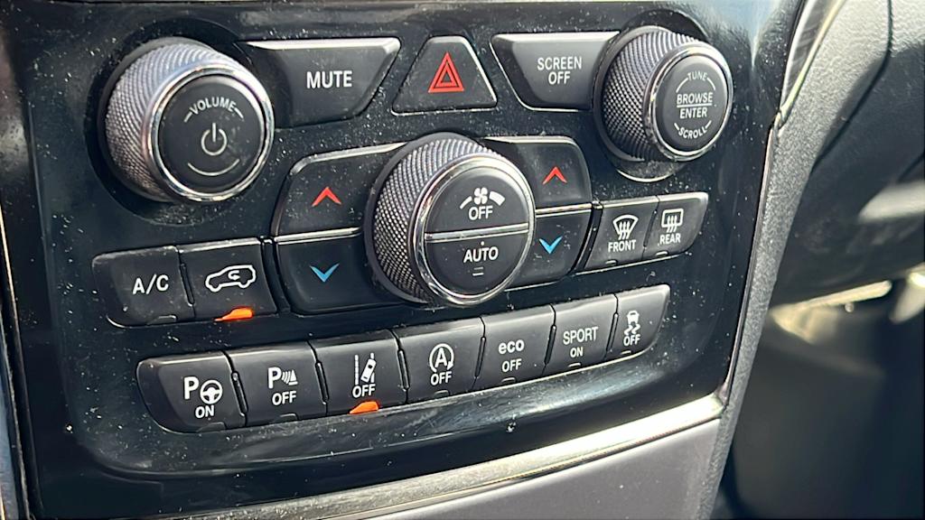 Thumbnail: 2021 Jeep Grand Cherokee - 22