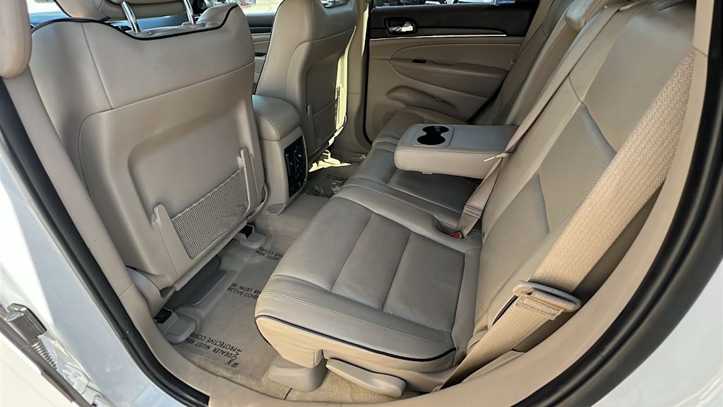 Thumbnail: 2020 Jeep Grand Cherokee - 12