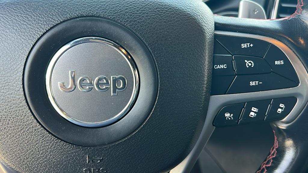Thumbnail: 2020 Jeep Grand Cherokee - 25