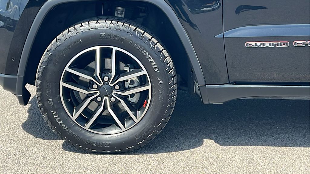 Thumbnail: 2020 Jeep Grand Cherokee - 7