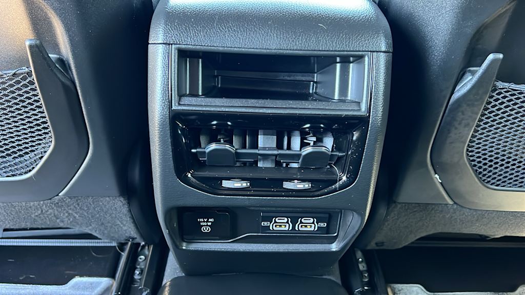 Thumbnail: 2023 Jeep Grand Cherokee - 30