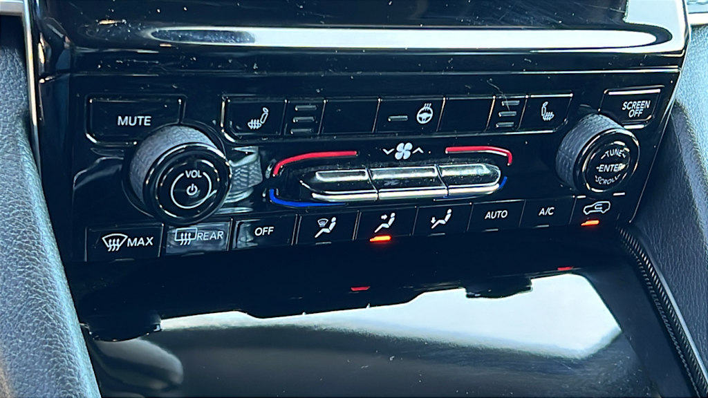 Thumbnail: 2023 Jeep Grand Cherokee - 23