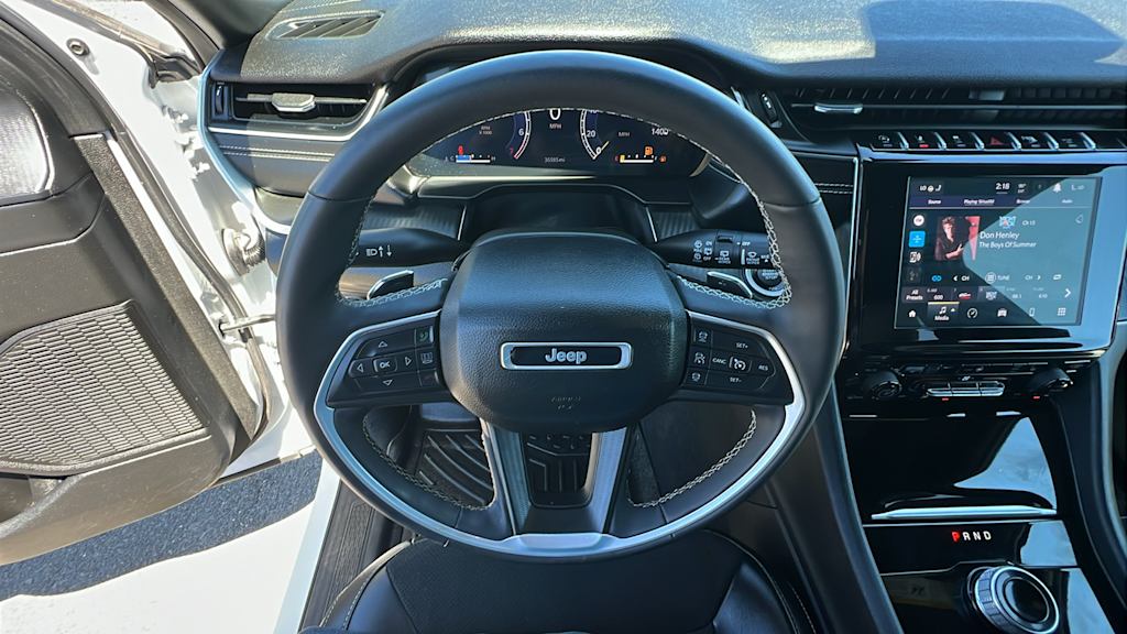 Thumbnail: 2023 Jeep Grand Cherokee - 9