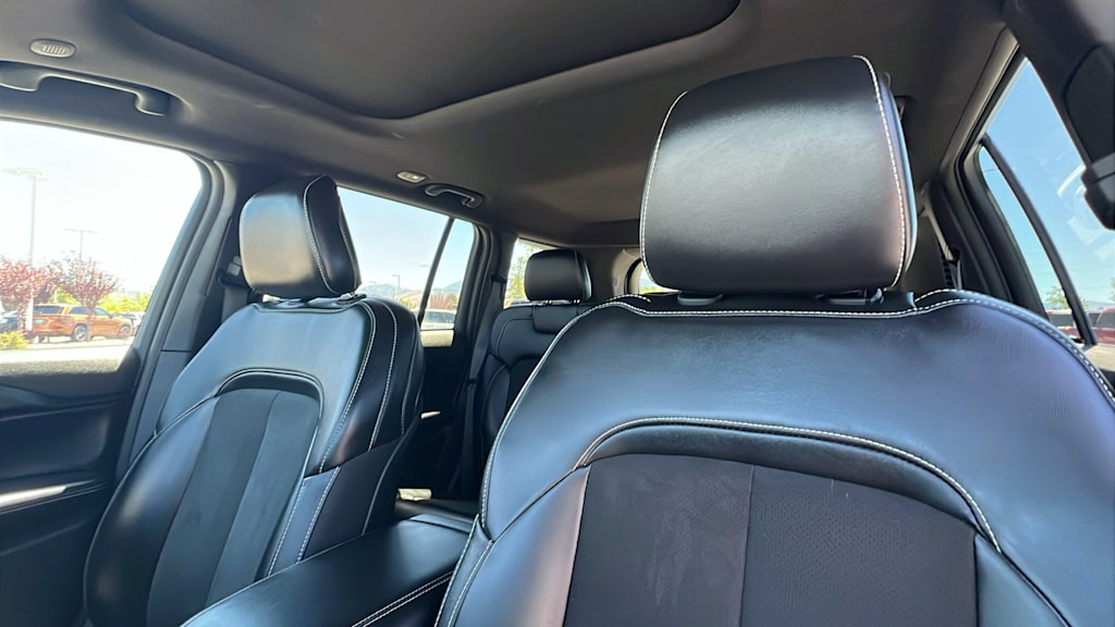 Thumbnail: 2023 Jeep Grand Cherokee - 10