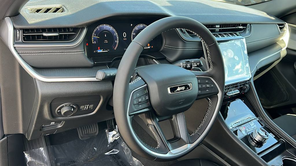 Thumbnail: 2026 Jeep Grand Cherokee - 2