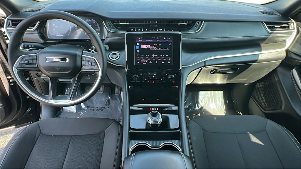 Thumbnail: 2025 Jeep Grand Cherokee - 13