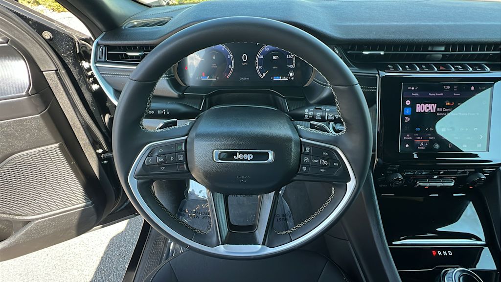 Thumbnail: 2025 Jeep Grand Cherokee - 9