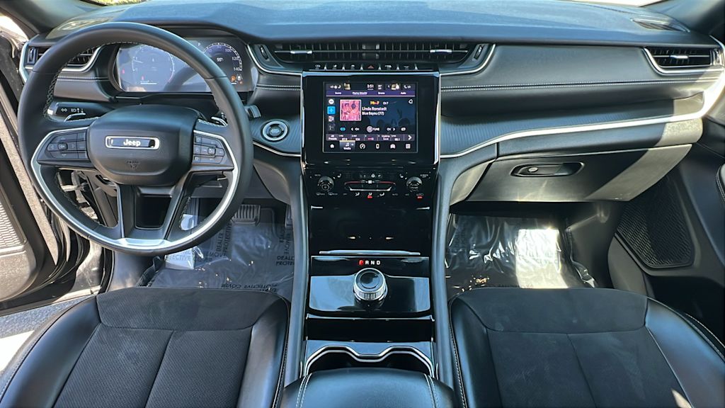 Thumbnail: 2023 Jeep Grand Cherokee - 13