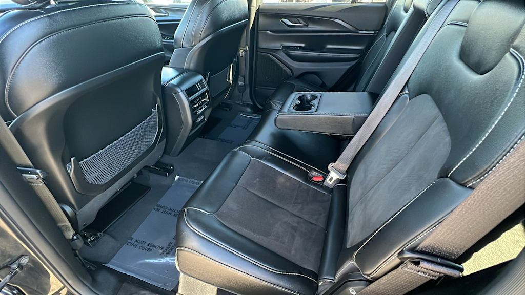 Thumbnail: 2024 Jeep Grand Cherokee - 11