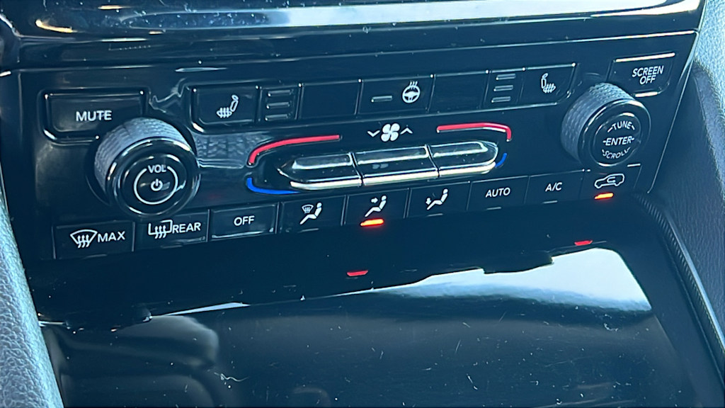 Thumbnail: 2024 Jeep Grand Cherokee - 13