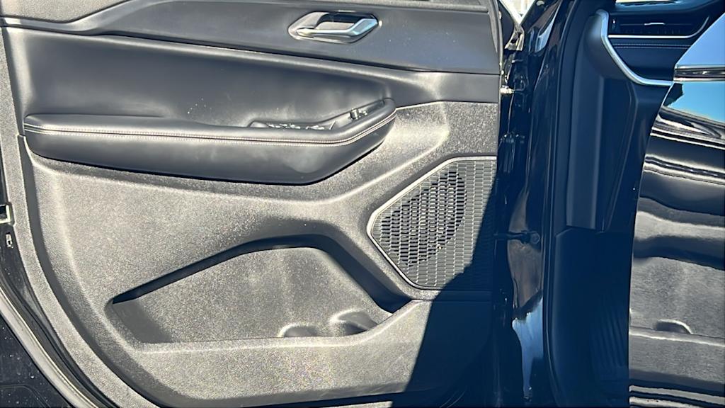 Thumbnail: 2024 Jeep Grand Cherokee - 27