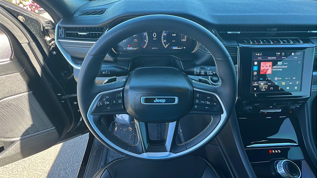 Thumbnail: 2023 Jeep Grand Cherokee - 8