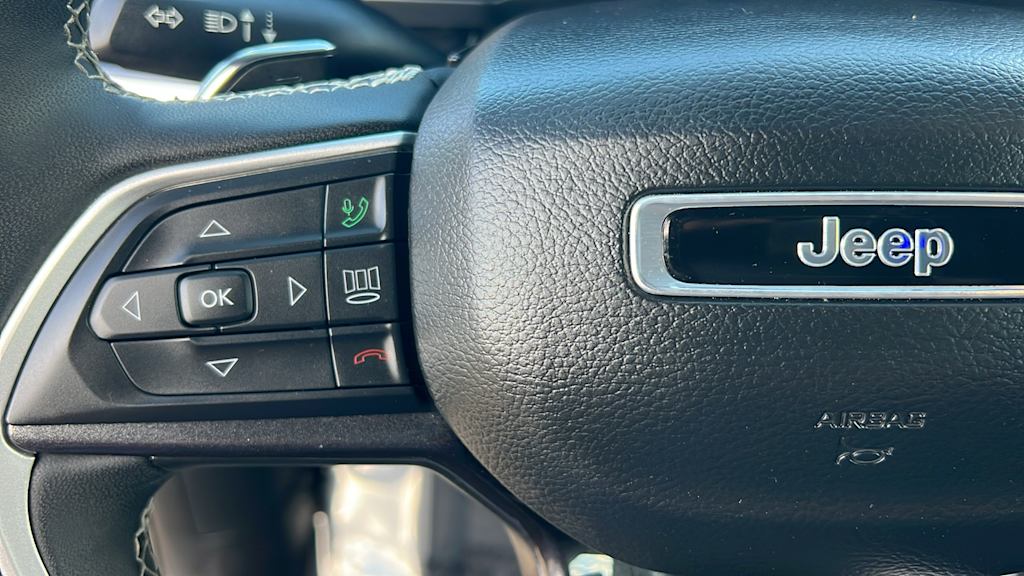 Thumbnail: 2023 Jeep Grand Cherokee - 24