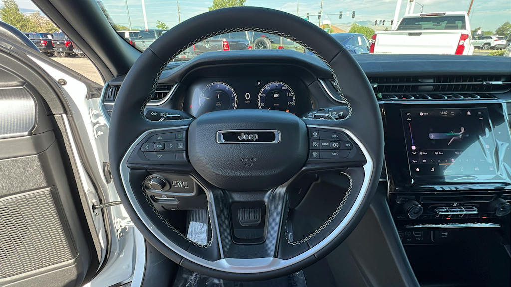 Thumbnail: 2026 Jeep Grand Cherokee - 9