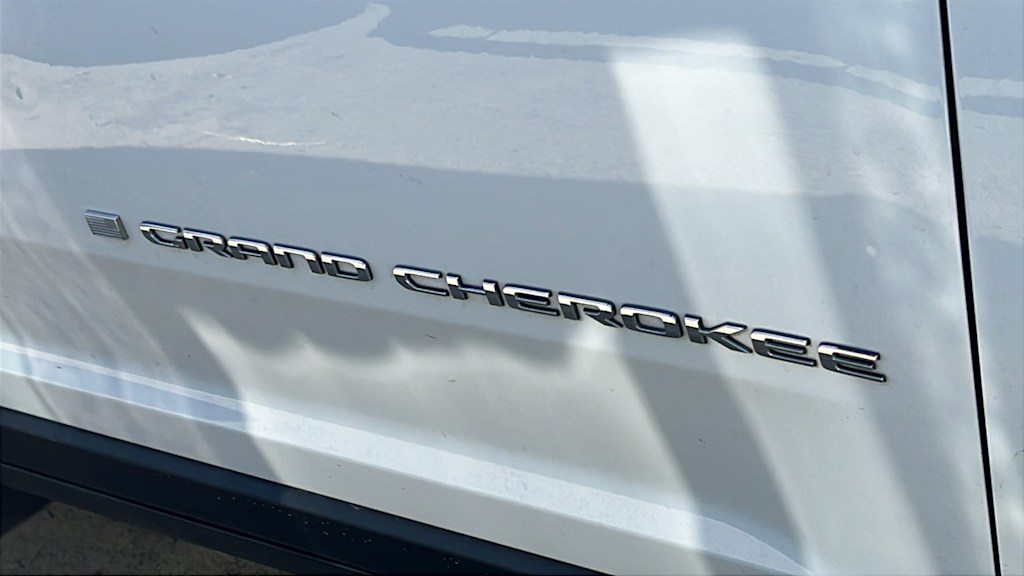 Thumbnail: 2023 Jeep Grand Cherokee - 5