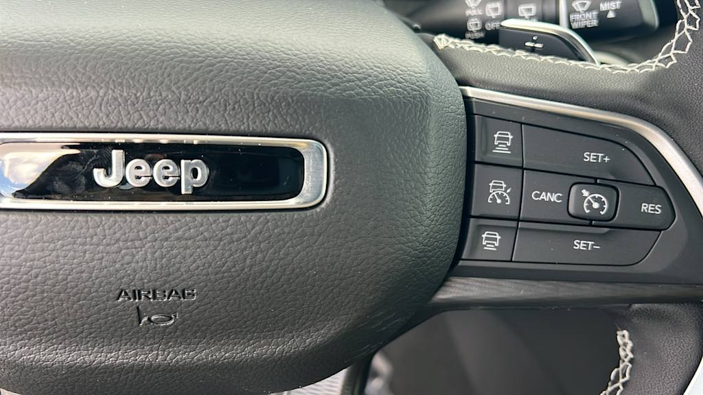 Thumbnail: 2026 Jeep Grand Cherokee - 26