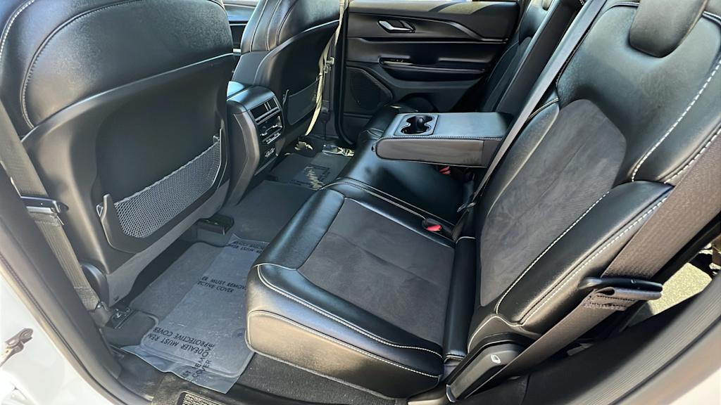 Thumbnail: 2023 Jeep Grand Cherokee - 12