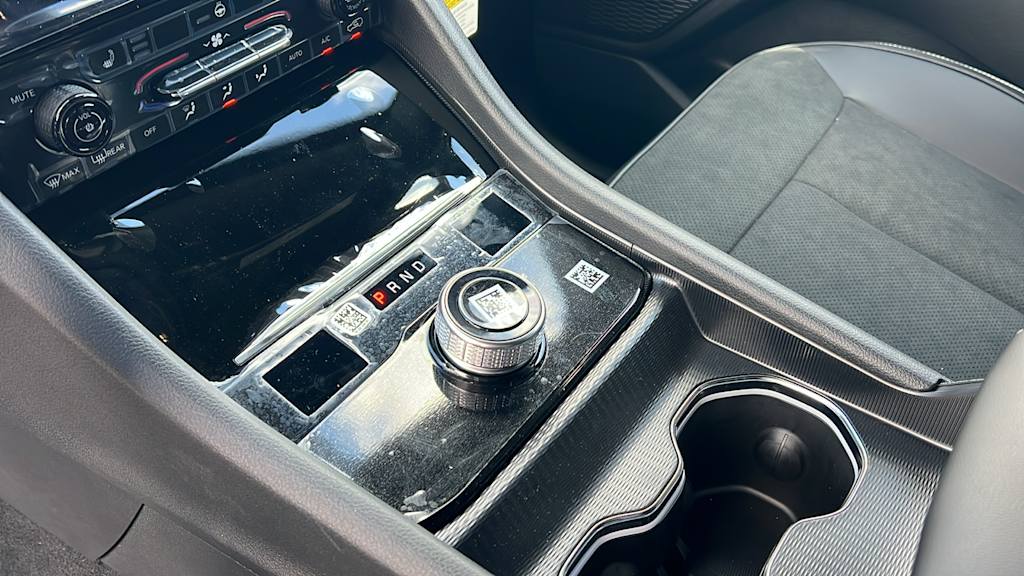 2025 Jeep Grand Cherokee Altitude 15