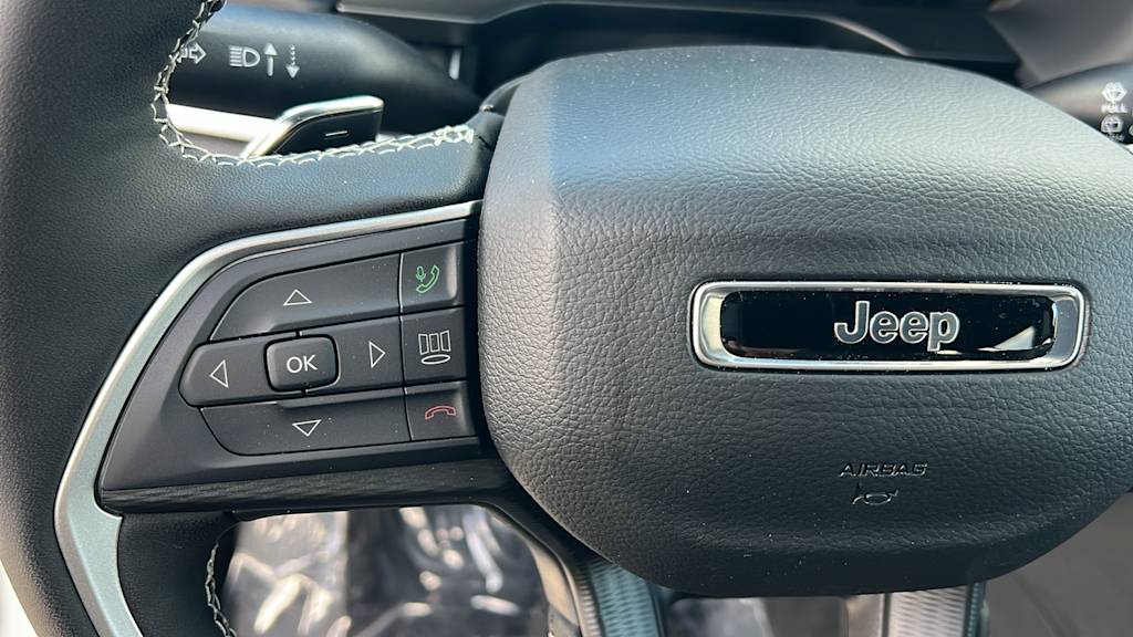 2025 Jeep Grand Cherokee Altitude 26
