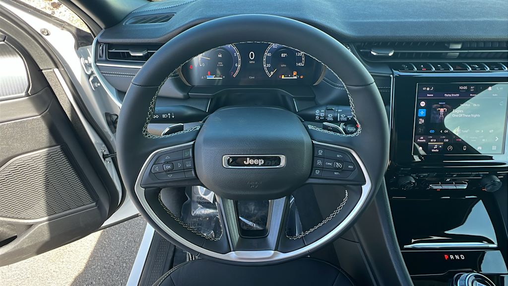 Thumbnail: 2026 Jeep Grand Cherokee - 9