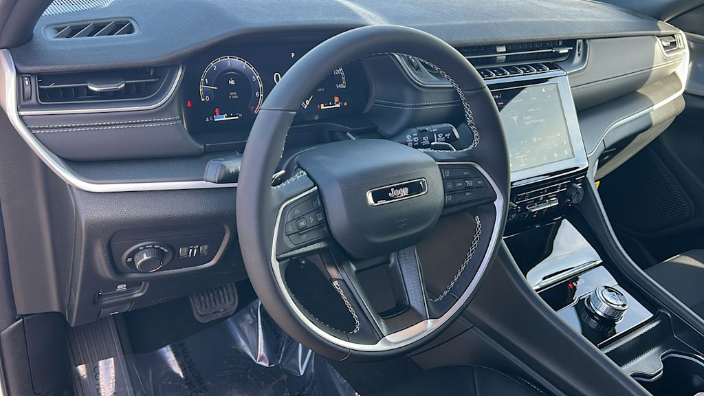 Thumbnail: 2026 Jeep Grand Cherokee - 2