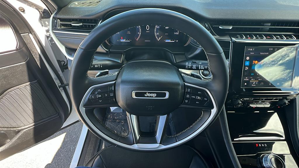 Thumbnail: 2023 Jeep Grand Cherokee - 9