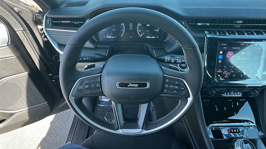 Thumbnail: 2026 Jeep Grand Cherokee - 9