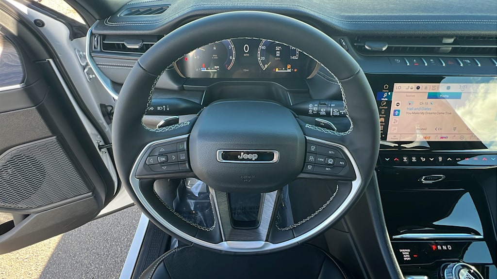 Thumbnail: 2026 Jeep Grand Cherokee - 9