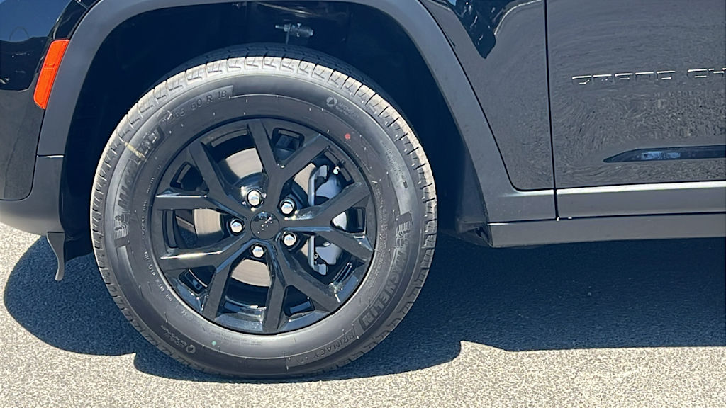 2026 Jeep Grand Cherokee Laredo - Photo 7