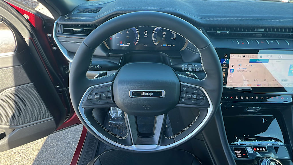 Thumbnail: 2026 Jeep Grand Cherokee - 9