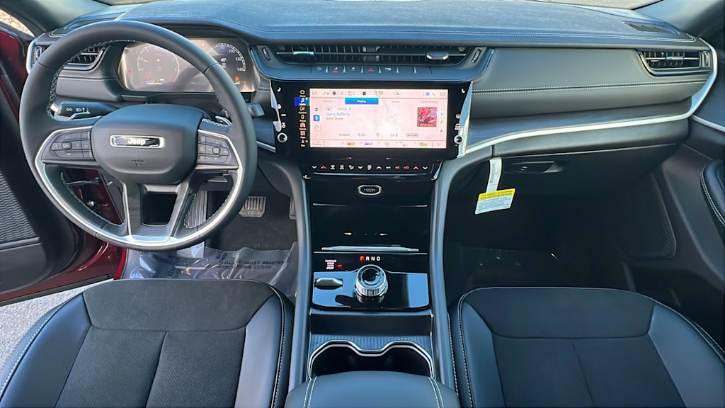 Thumbnail: 2026 Jeep Grand Cherokee - 12