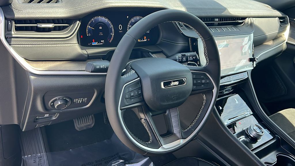 Thumbnail: 2026 Jeep Grand Cherokee - 2